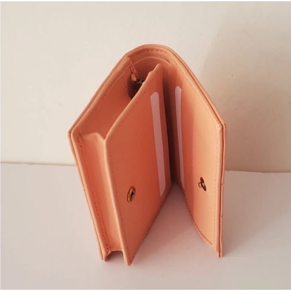 GG Marmont Matelasse Compact/Card Wallet Peach NEW In BOX! - Picture 3 of 11